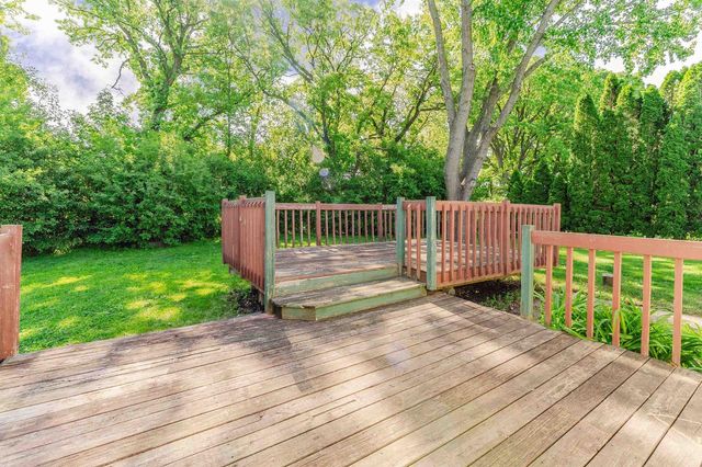 992 HONEY CREEK ROAD, Oshkosh, WI 54904
