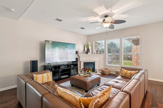 601 Belclaire Terrace, Desoto, TX 75115