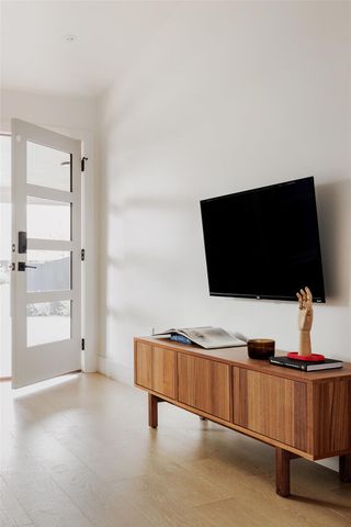 2220 E Stassney LN B, Austin, TX 78744