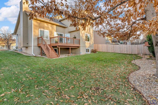 3509 SW Westport DR, Topeka, KS 66614