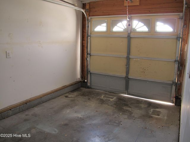5613 W Chop Way, Wilmington, NC 28412