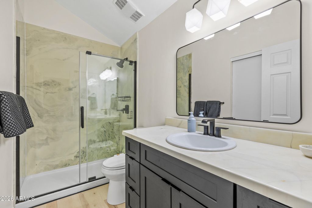Image 15 of property listing at 17980 S WALAPAI Road B2, Munds Park, AZ 86017