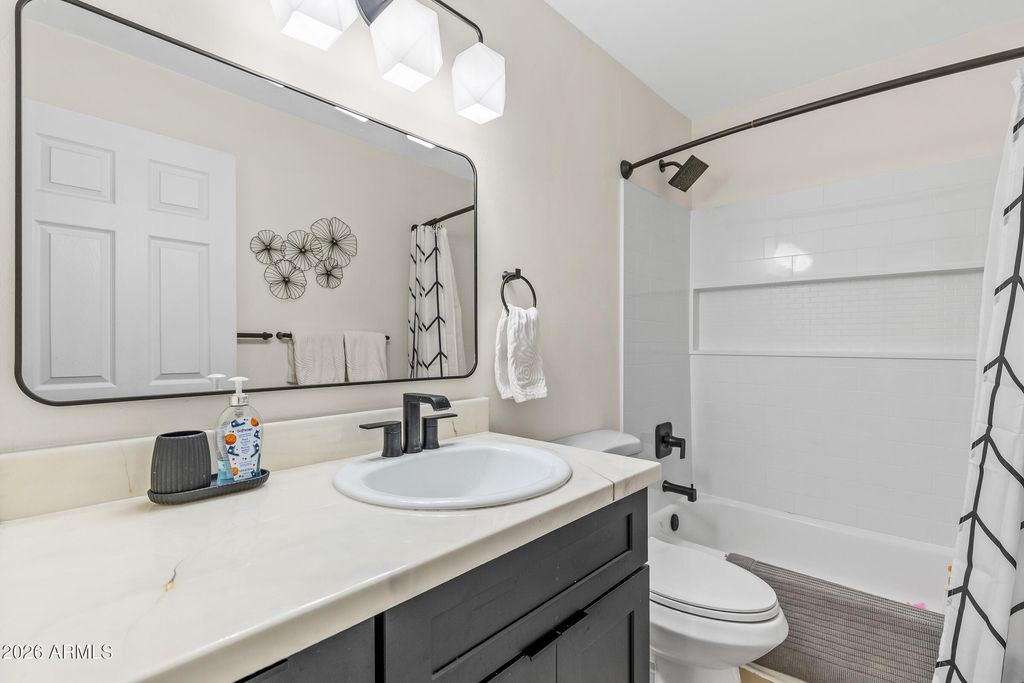 Image 23 of property listing at 17980 S WALAPAI Road B2, Munds Park, AZ 86017