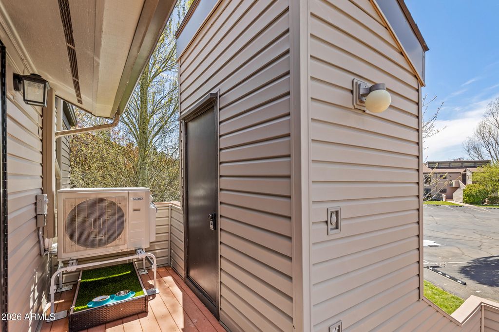 Image 25 of property listing at 17980 S WALAPAI Road B2, Munds Park, AZ 86017