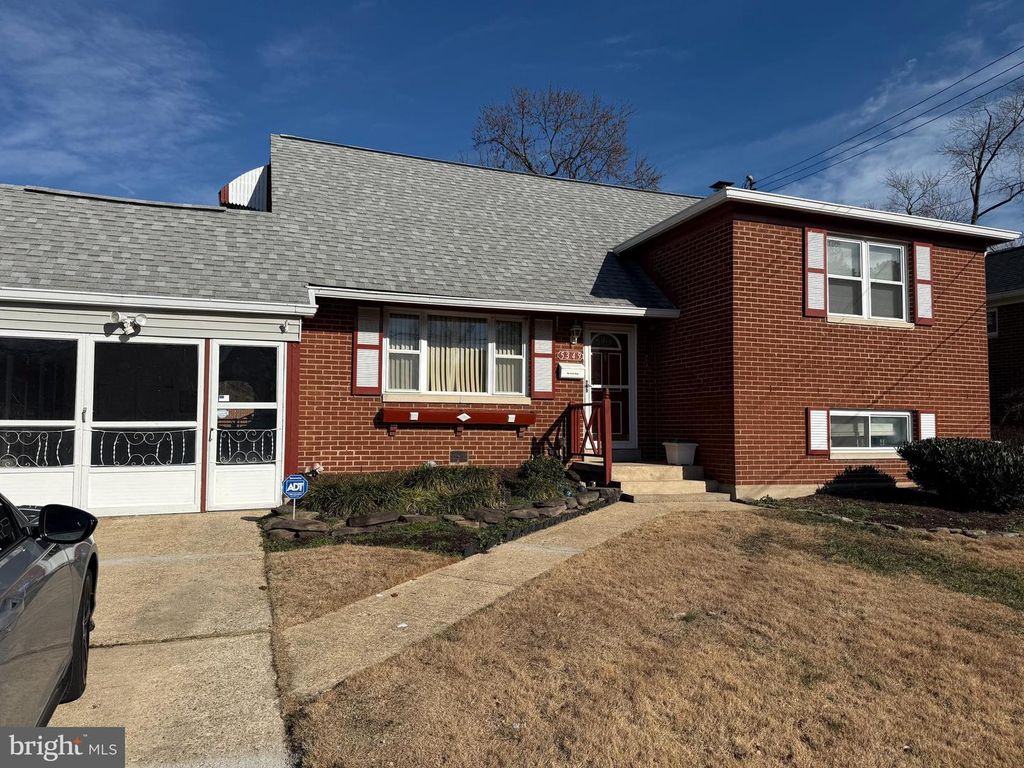 5349 TRUMAN AVE, Alexandria, VA 22304