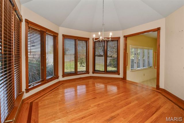 899 Sherwood Drive, Springfield, MO 65810