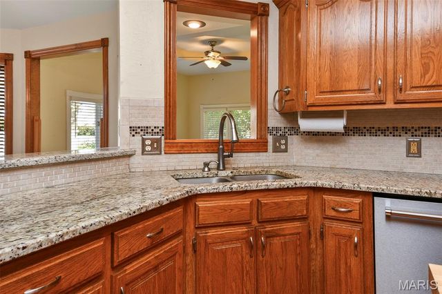 899 Sherwood Drive, Springfield, MO 65810