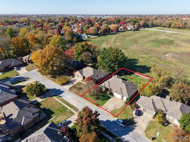 899 Sherwood Drive, Springfield, MO 65810
