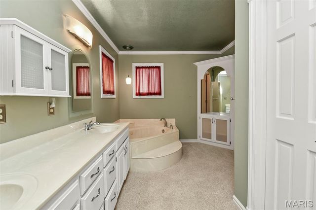 899 Sherwood Drive, Springfield, MO 65810