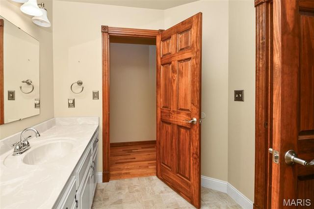 899 Sherwood Drive, Springfield, MO 65810