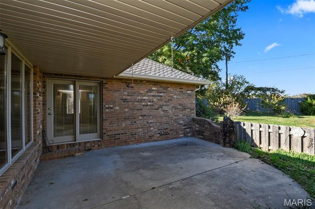 899 Sherwood Drive, Springfield, MO 65810