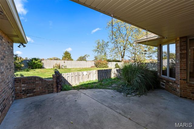 899 Sherwood Drive, Springfield, MO 65810