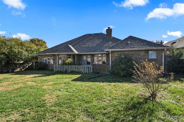 899 Sherwood Drive, Springfield, MO 65810