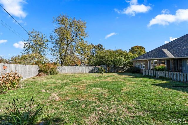 899 Sherwood Drive, Springfield, MO 65810