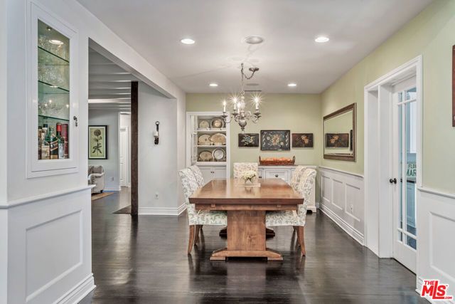 4537 Agnes Avenue, Valley Village, CA 91607