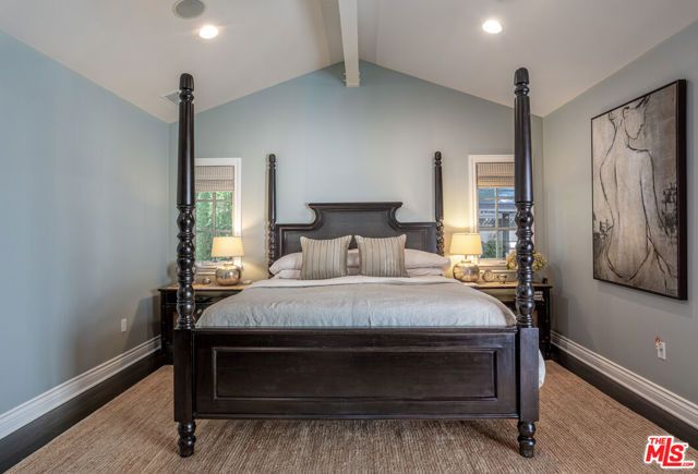 4537 Agnes Avenue, Valley Village, CA 91607