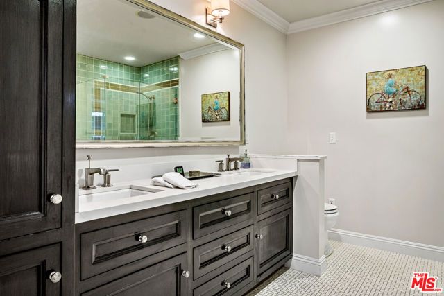 4537 Agnes Avenue, Valley Village, CA 91607