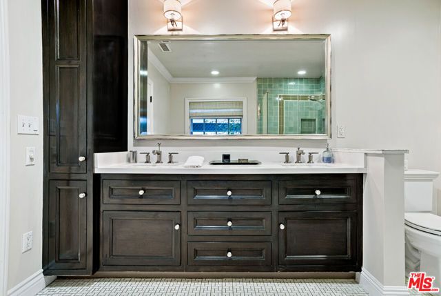 4537 Agnes Avenue, Valley Village, CA 91607