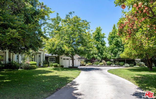 4537 Agnes Avenue, Valley Village, CA 91607