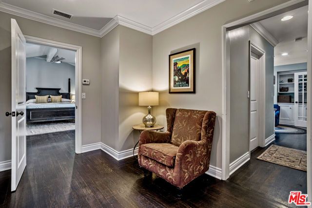 4537 Agnes Avenue, Valley Village, CA 91607