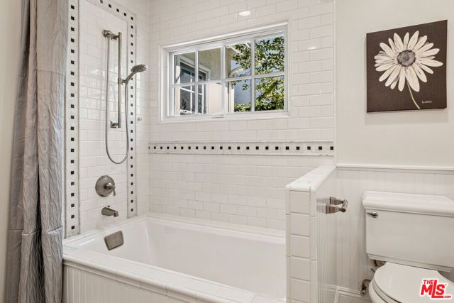 4537 Agnes Avenue, Valley Village, CA 91607