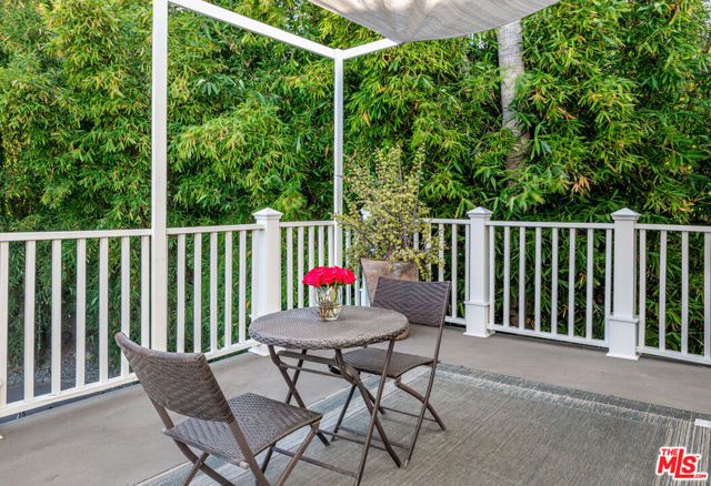 4537 Agnes Avenue, Valley Village, CA 91607