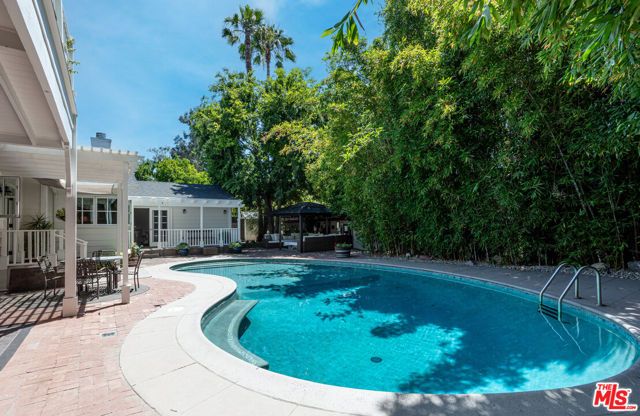 4537 Agnes Avenue, Valley Village, CA 91607