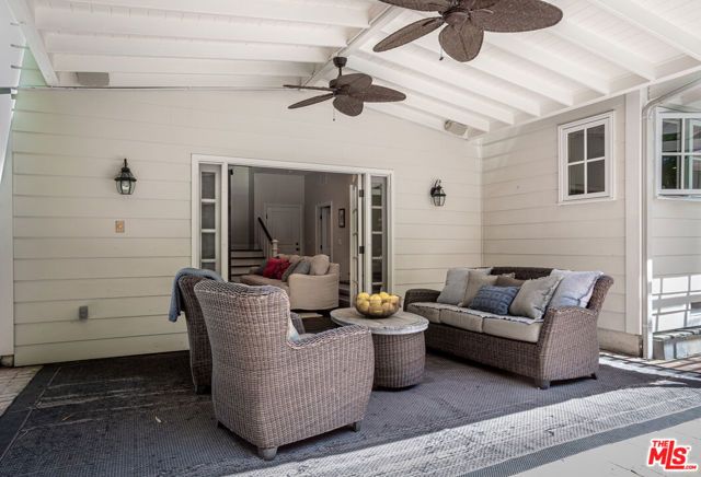 4537 Agnes Avenue, Valley Village, CA 91607