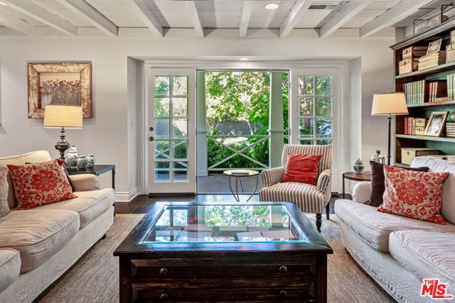 4537 Agnes Avenue, Valley Village, CA 91607