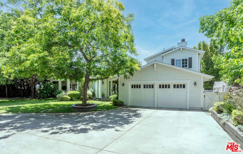 4537 Agnes Avenue, Valley Village, CA 91607