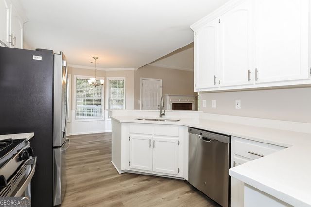 809 Ravins Way, Stockbridge, GA 30281