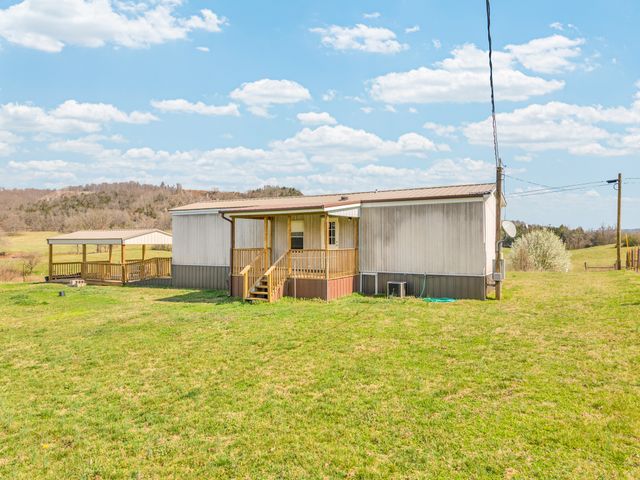 137 Parrish Ln, Sparta, TN 38583