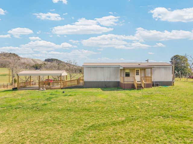 137 Parrish Ln, Sparta, TN 38583