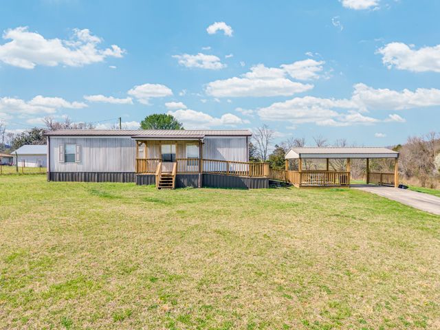 137 Parrish Ln, Sparta, TN 38583