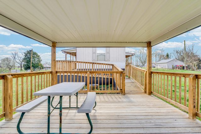 137 Parrish Ln, Sparta, TN 38583