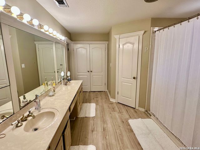 15502 CLOVER RDG, San Antonio, TX 78248