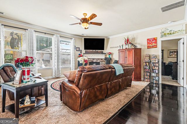1952 Poplar Falls Avenue, Lithonia, GA 30058