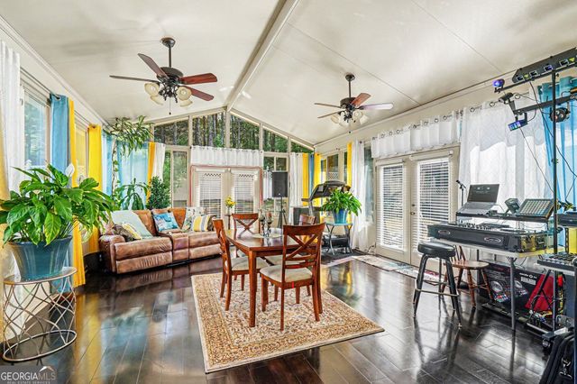1952 Poplar Falls Avenue, Lithonia, GA 30058