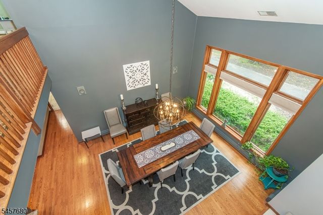 27 Alize Dr, Kinnelon Boro, NJ 07405