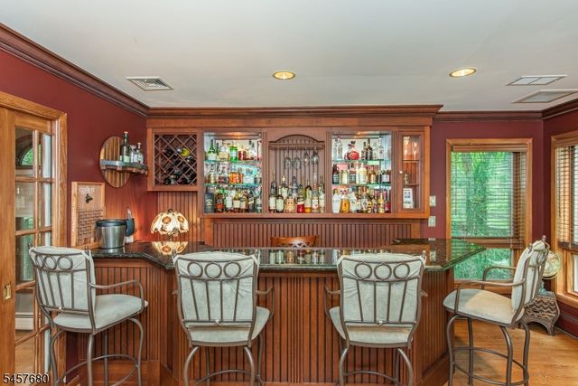 27 Alize Dr, Kinnelon Boro, NJ 07405