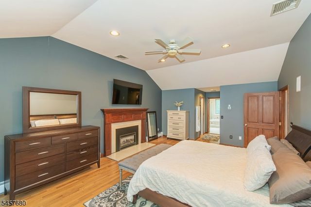 27 Alize Dr, Kinnelon Boro, NJ 07405