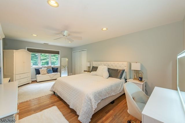 27 Alize Dr, Kinnelon Boro, NJ 07405