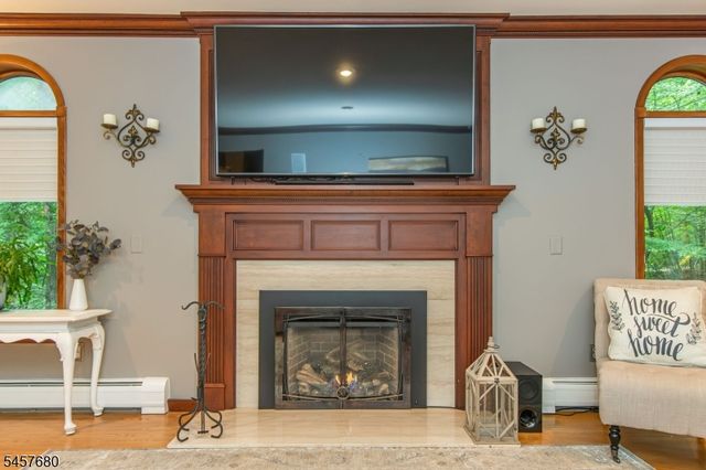 27 Alize Dr, Kinnelon Boro, NJ 07405