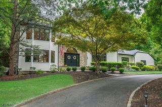 27 Alize Dr, Kinnelon Boro, NJ 07405