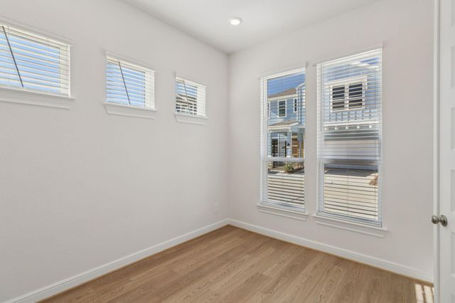 708 Topwater Trail, Kemah, TX 77565