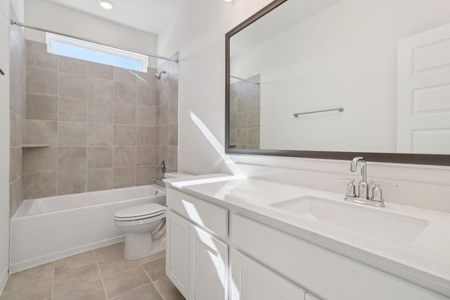 708 Topwater Trail, Kemah, TX 77565