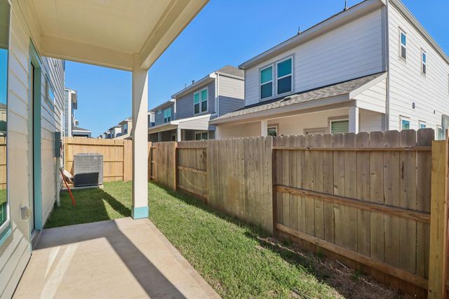 708 Topwater Trail, Kemah, TX 77565