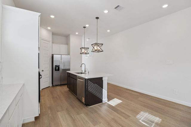 708 Topwater Trail, Kemah, TX 77565