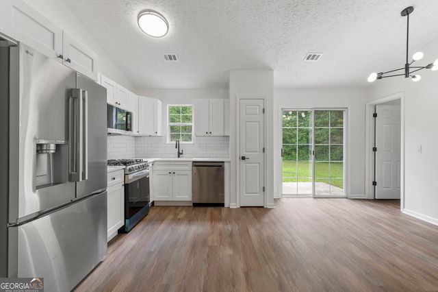 85 Settlers Mill Run, Hiram, GA 30141