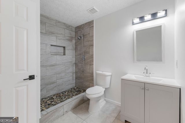 85 Settlers Mill Run, Hiram, GA 30141